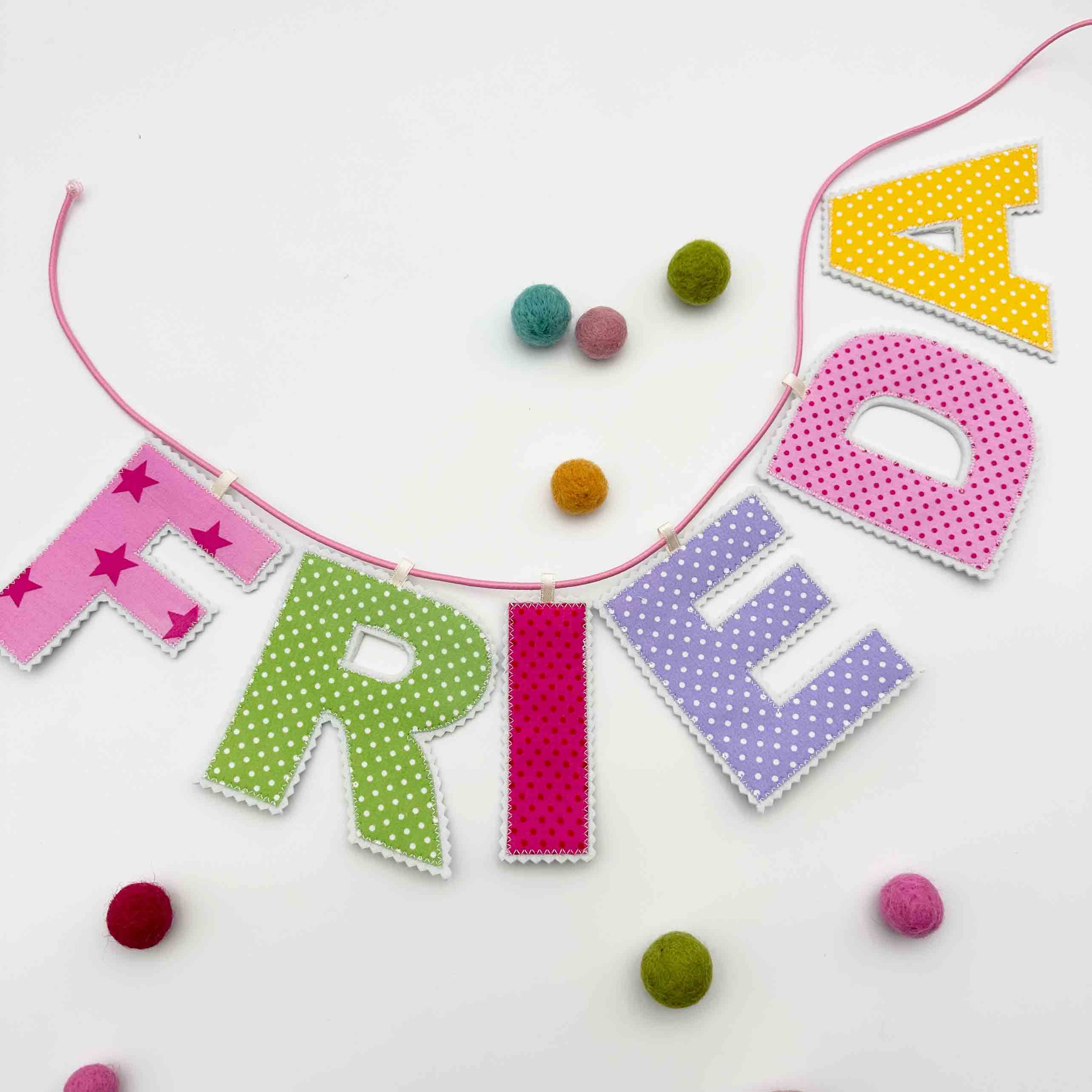 Namensgirlande, Stoff pink, rosa, gelb, grün